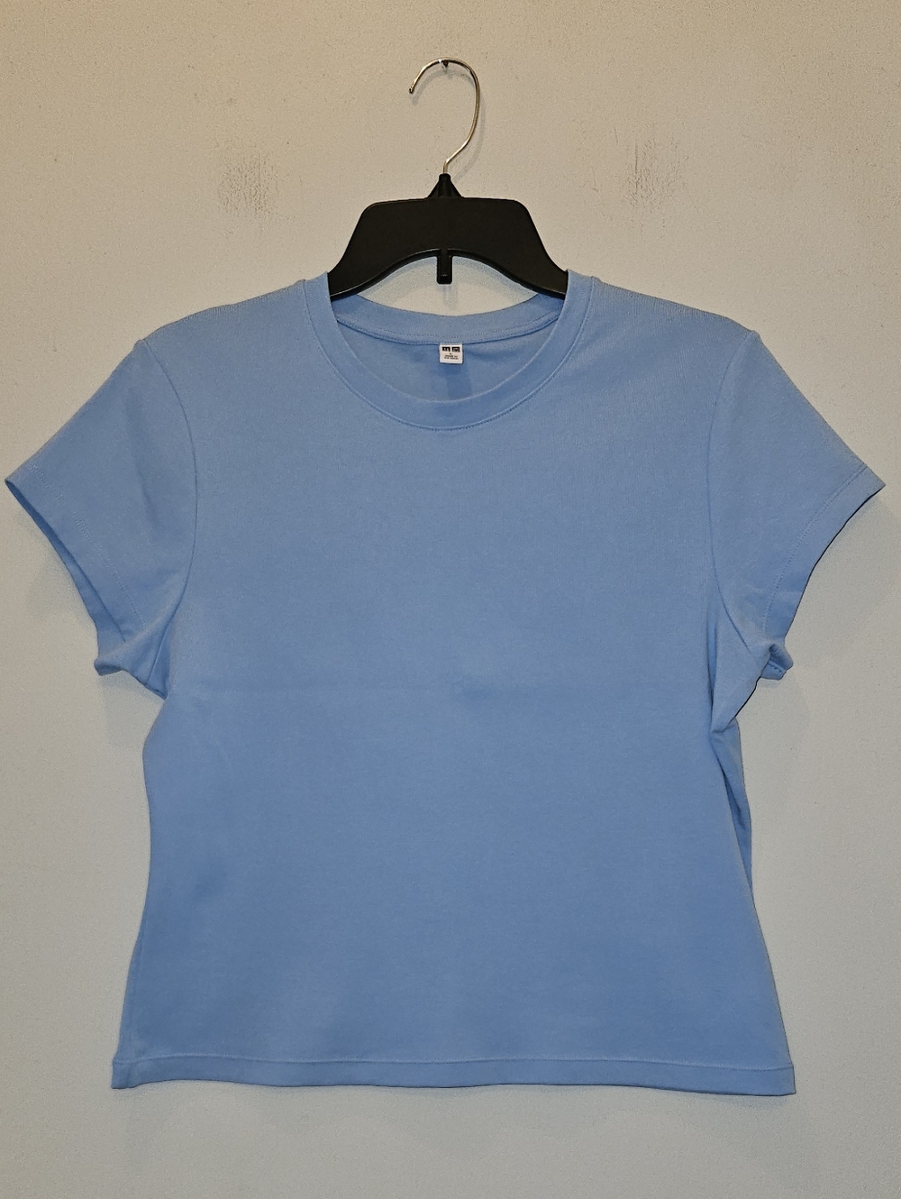 Uniqlo Women's Ribbed Tee in Light Blue